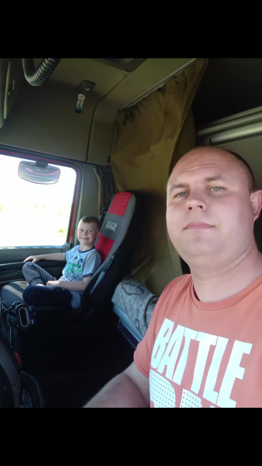 @Макс Голуб