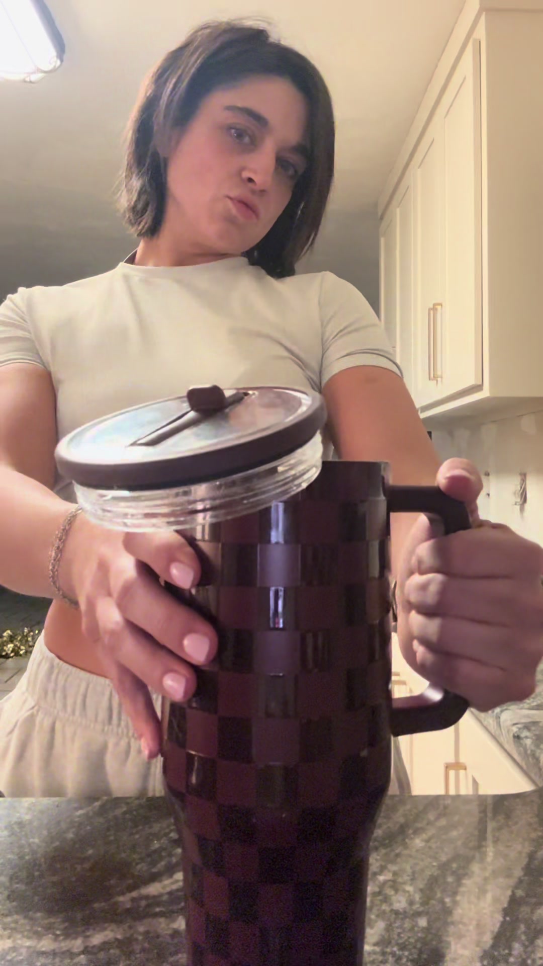 @kzinolli