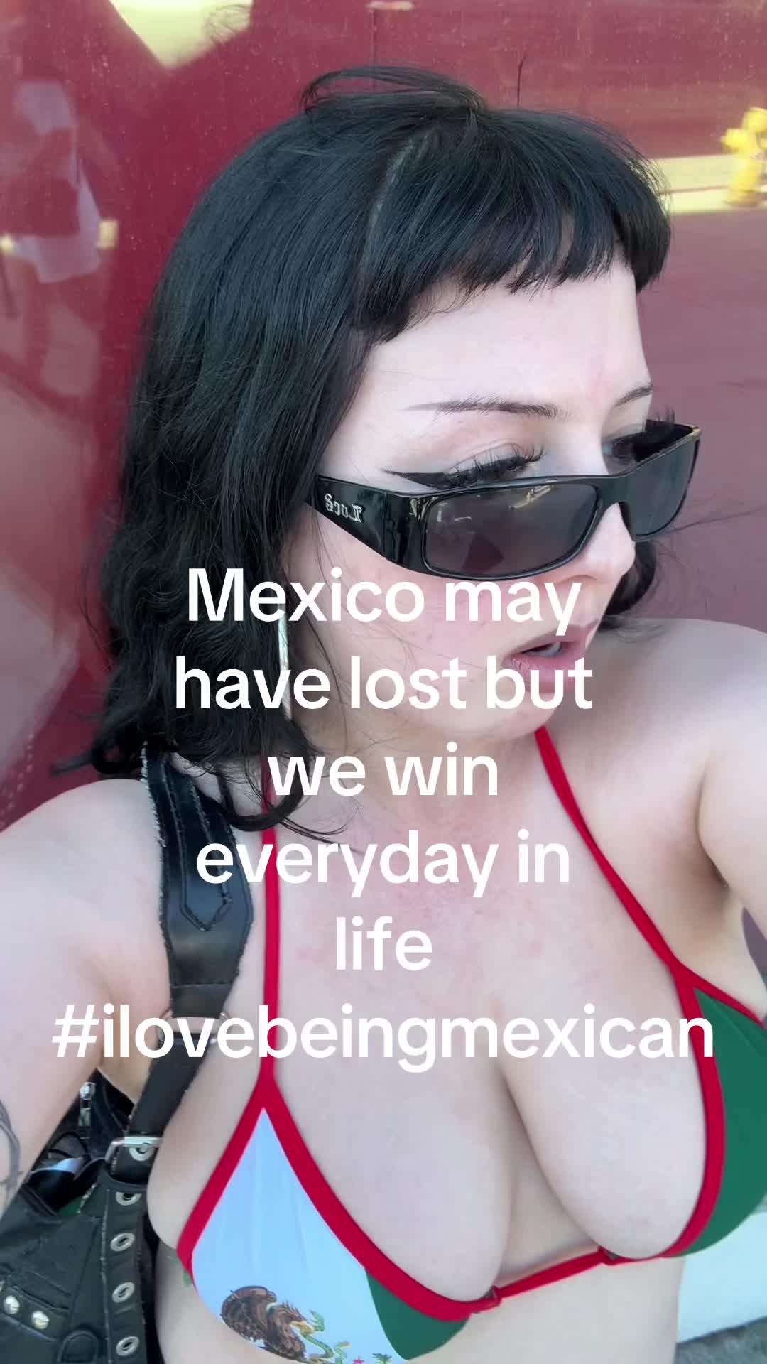 @𖤐☽