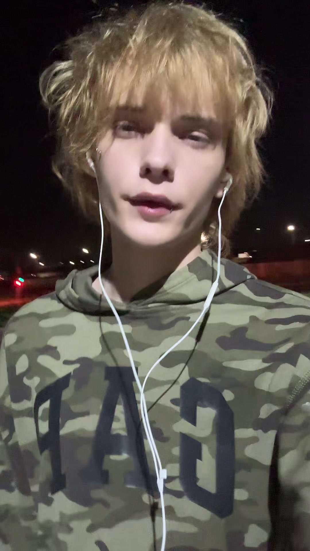 @тёма лайт