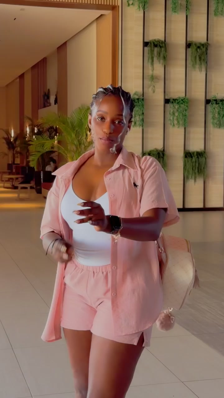 @Ninaqueen