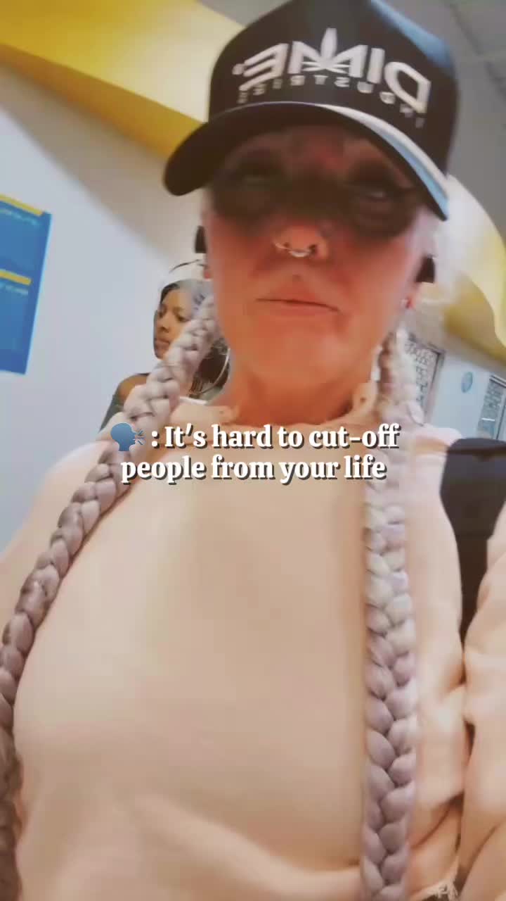 @lizzybee3891