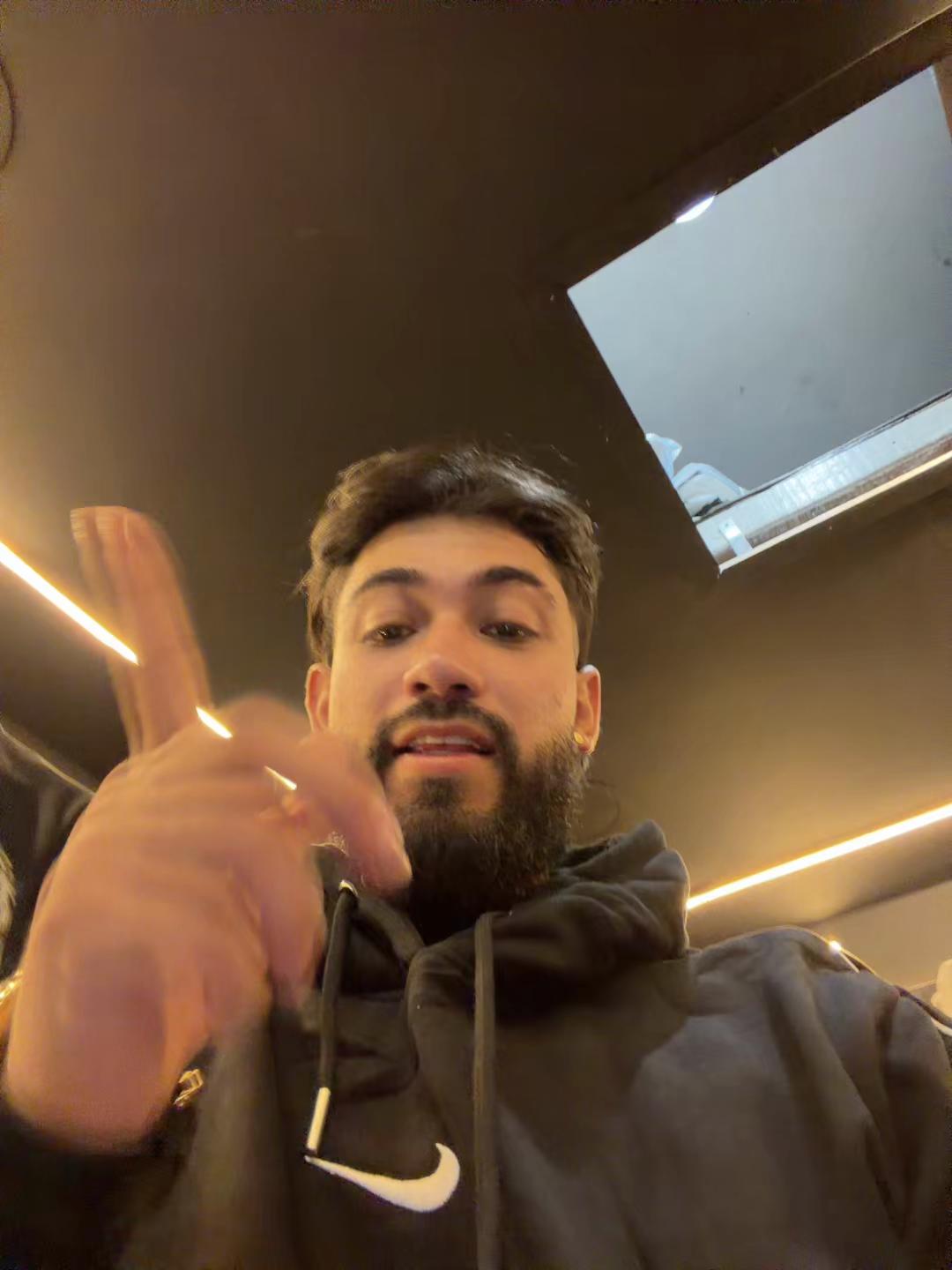 @andres_777