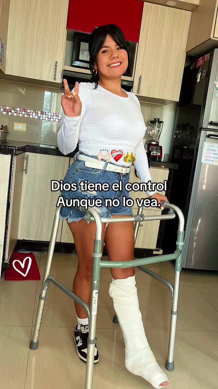 @ADRIANA SALINAS