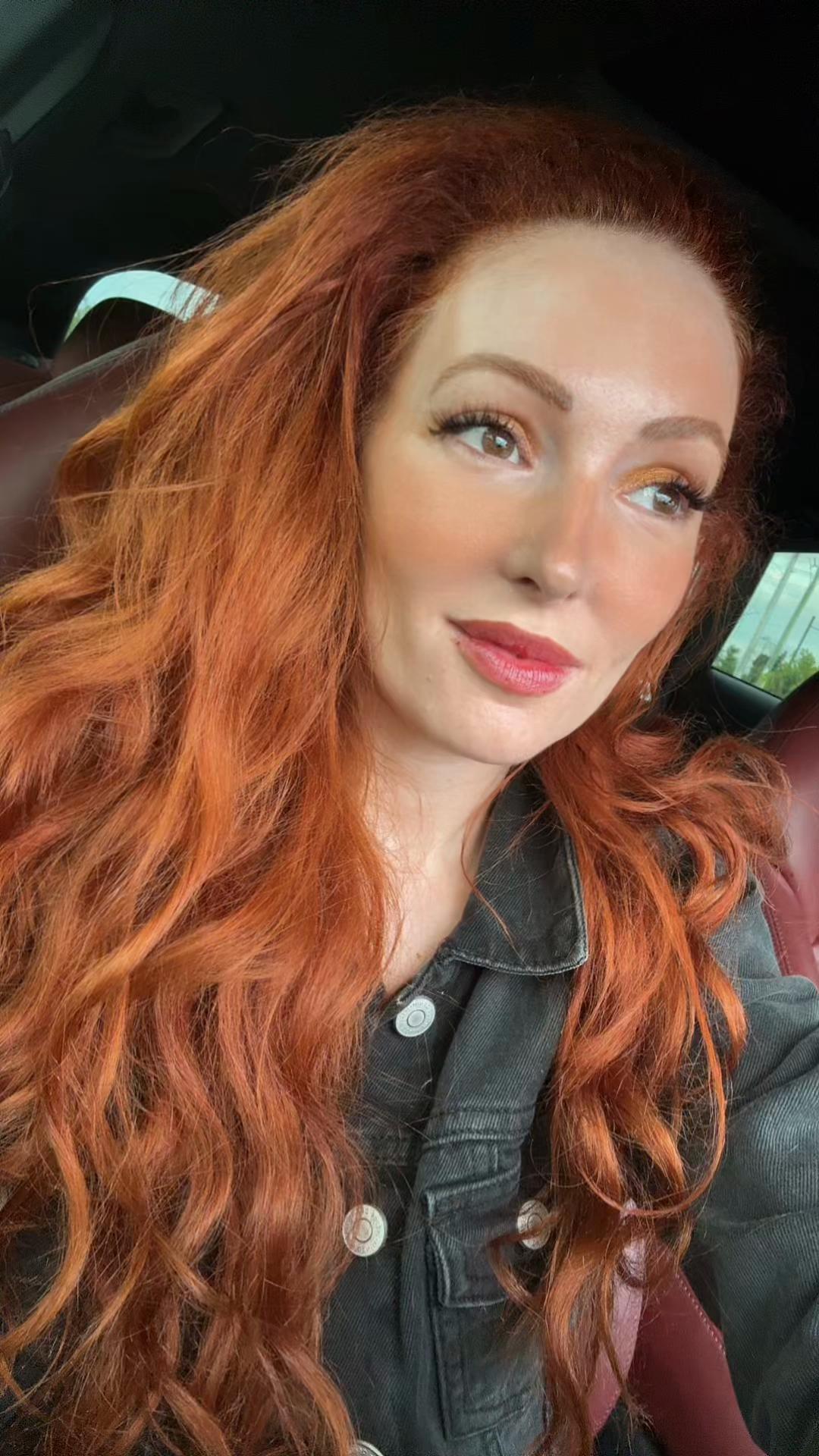 @Nicole..Simone