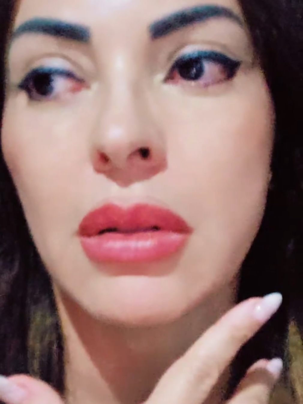 @Luna