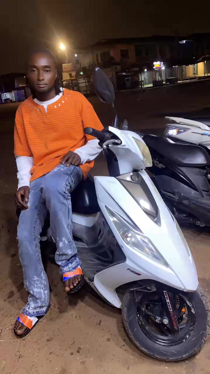@fashion.bwoy
