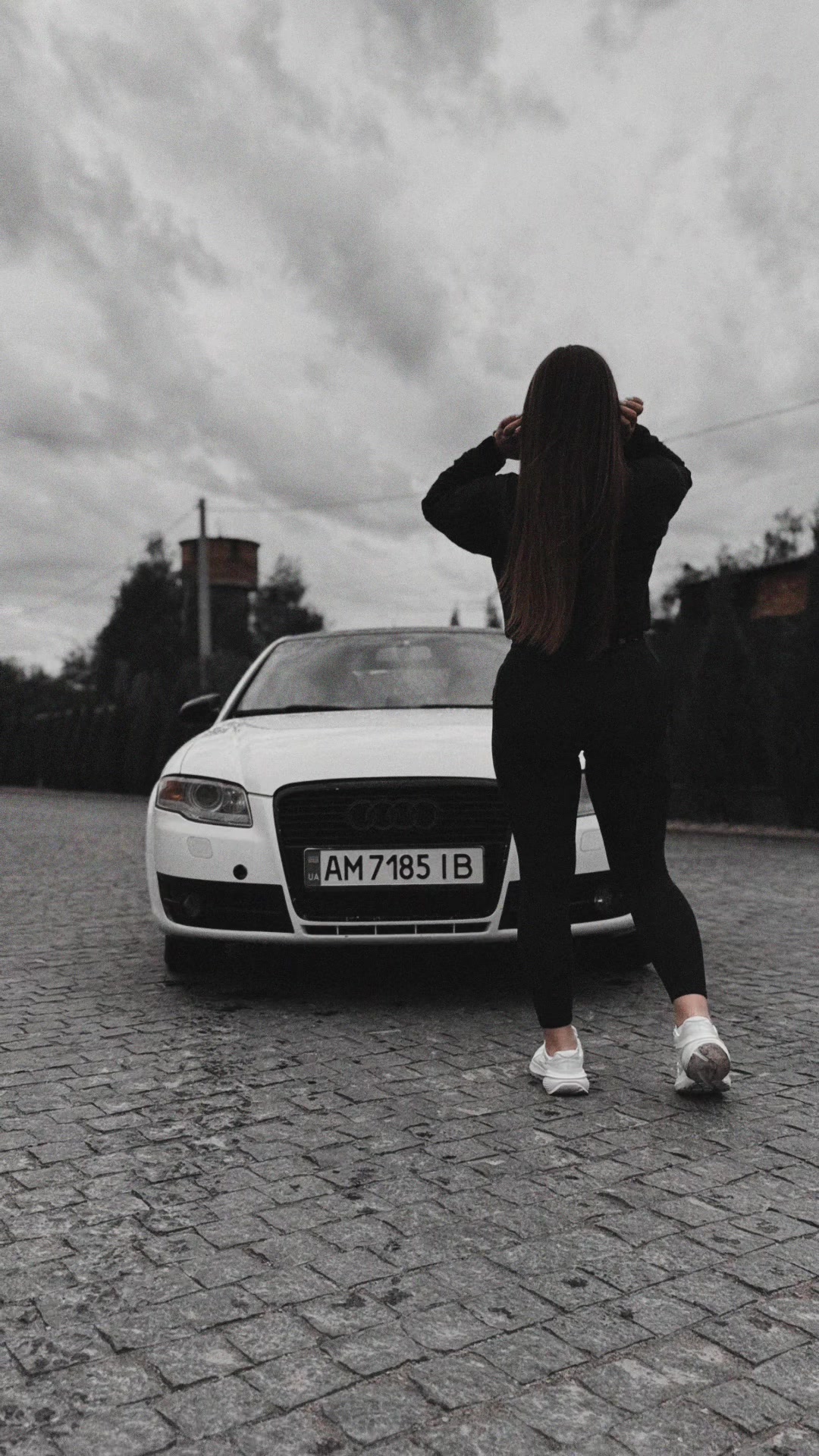 @Анжела😉