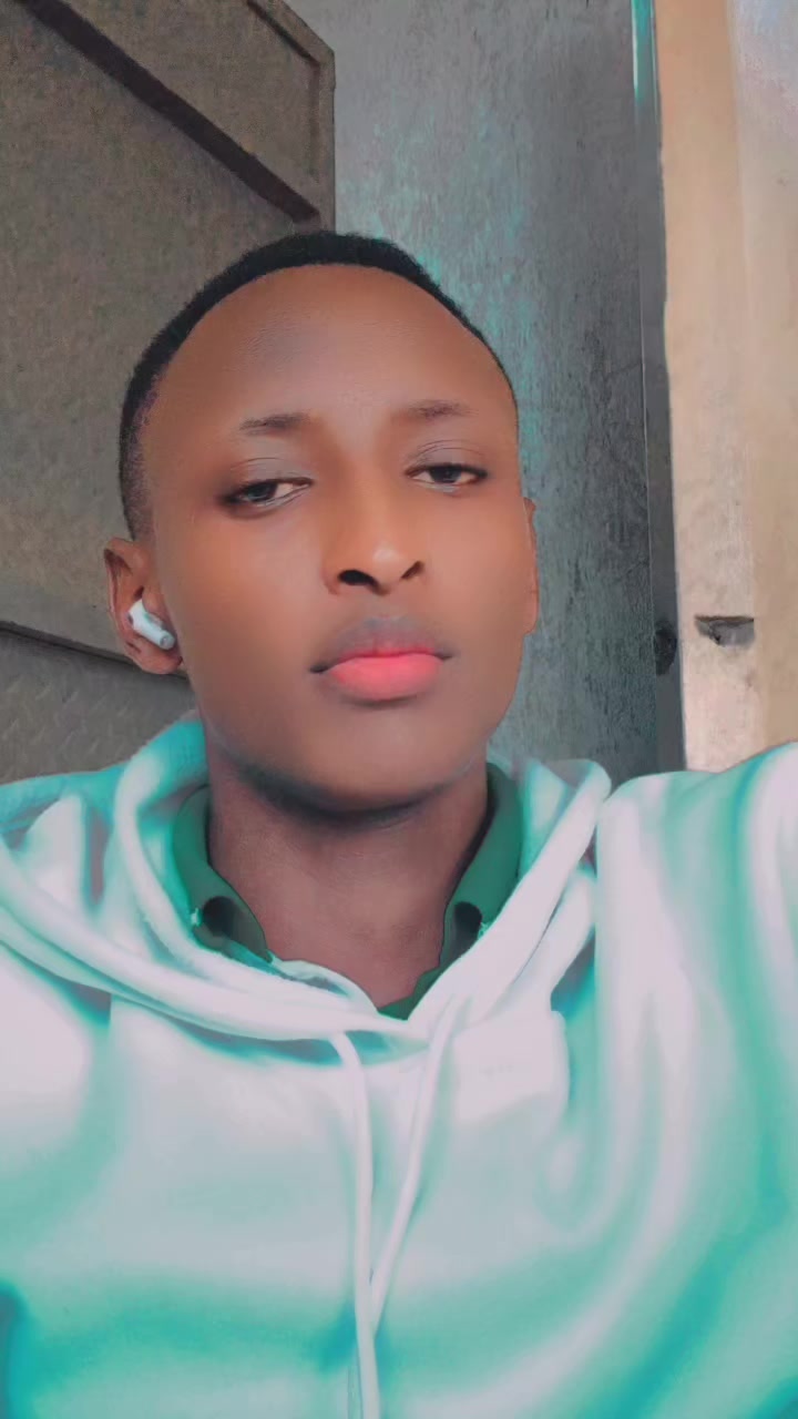 @vicram🇷🇼🇺🇬🦅