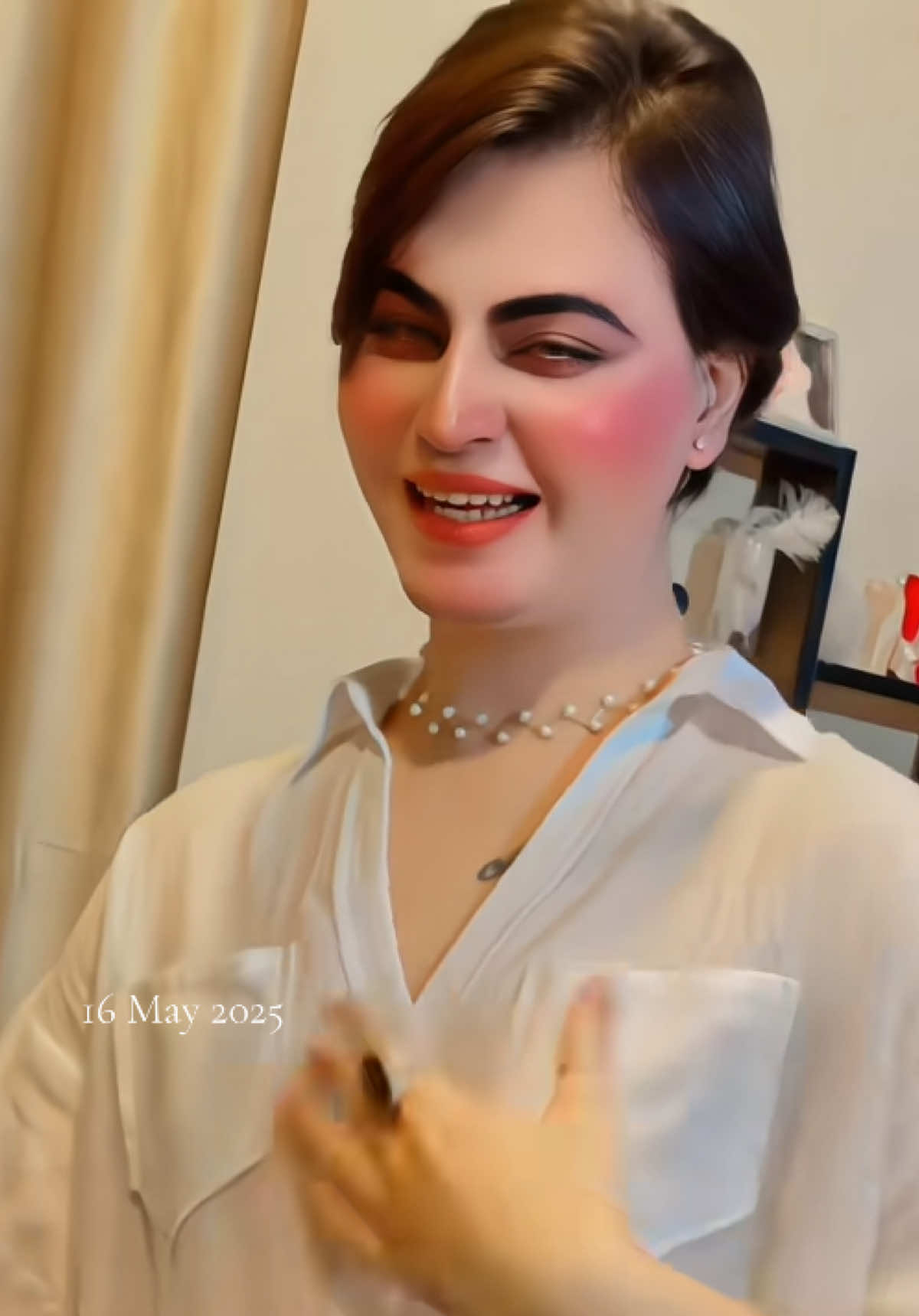 @🧿 شیزی خان 🧿
