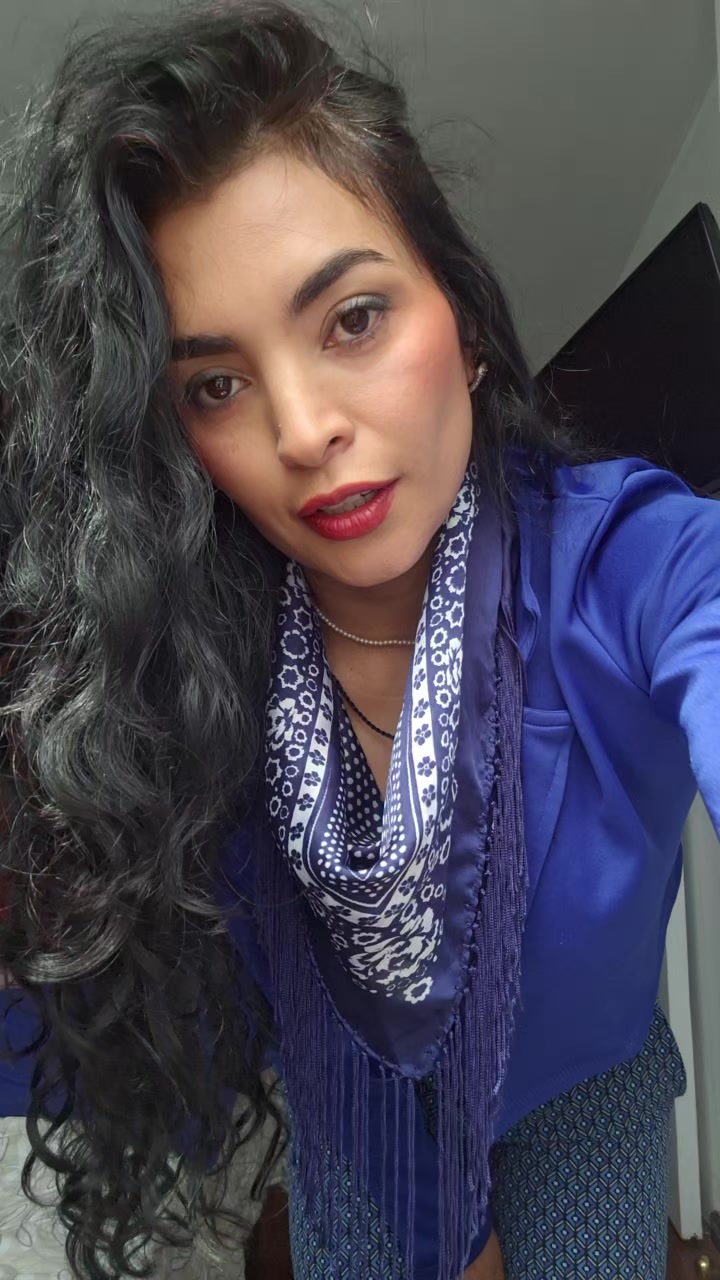 @Ana Cecibel González