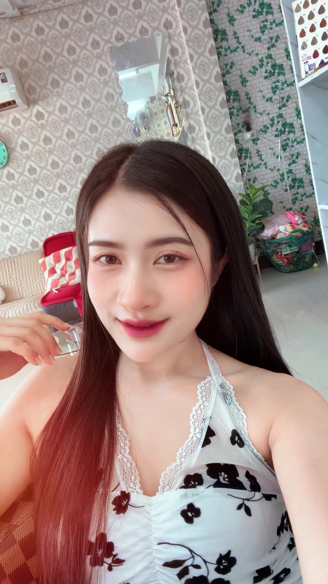 @Biwty