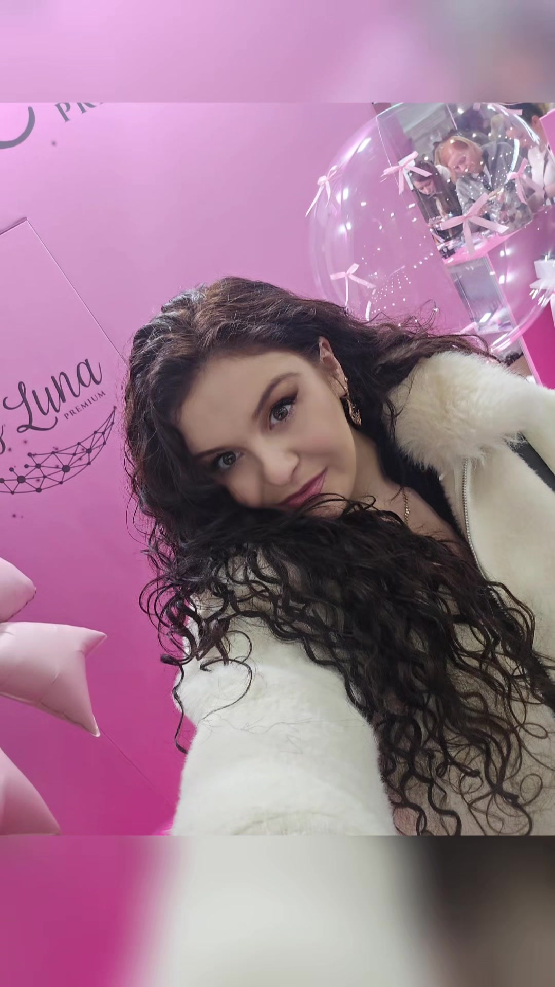 @L. Hodakovskaya ( Szelén)