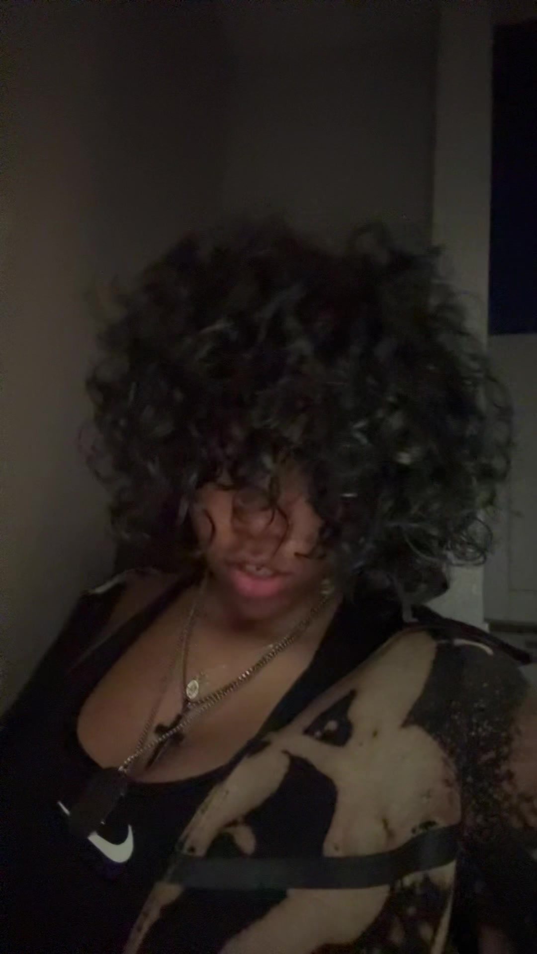 @️