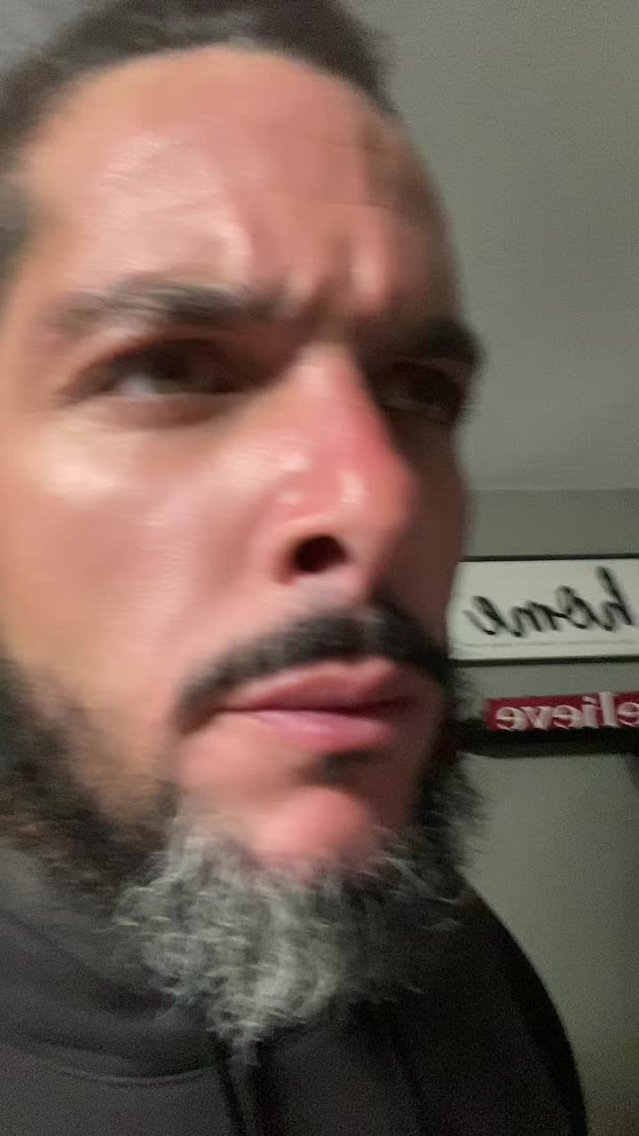 @Ant_Fam_O_Six