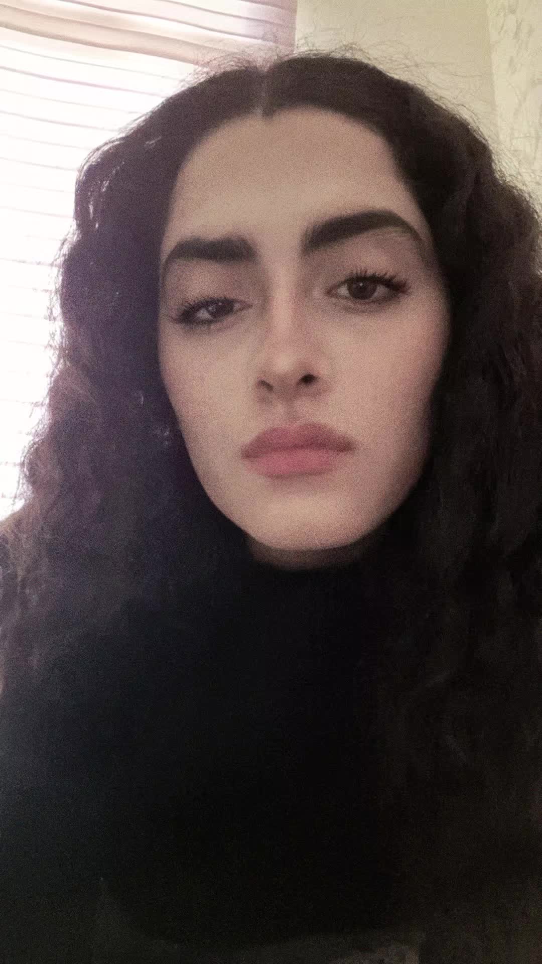 @🤨