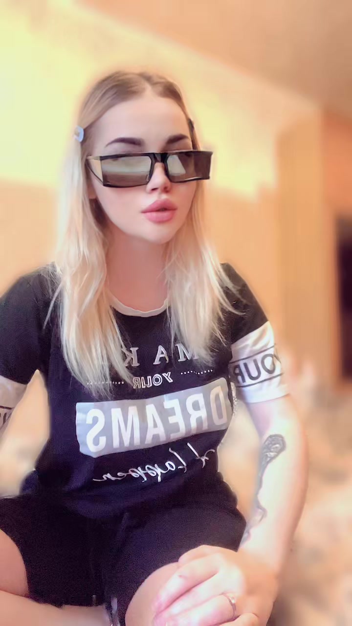 @Vika_viktori