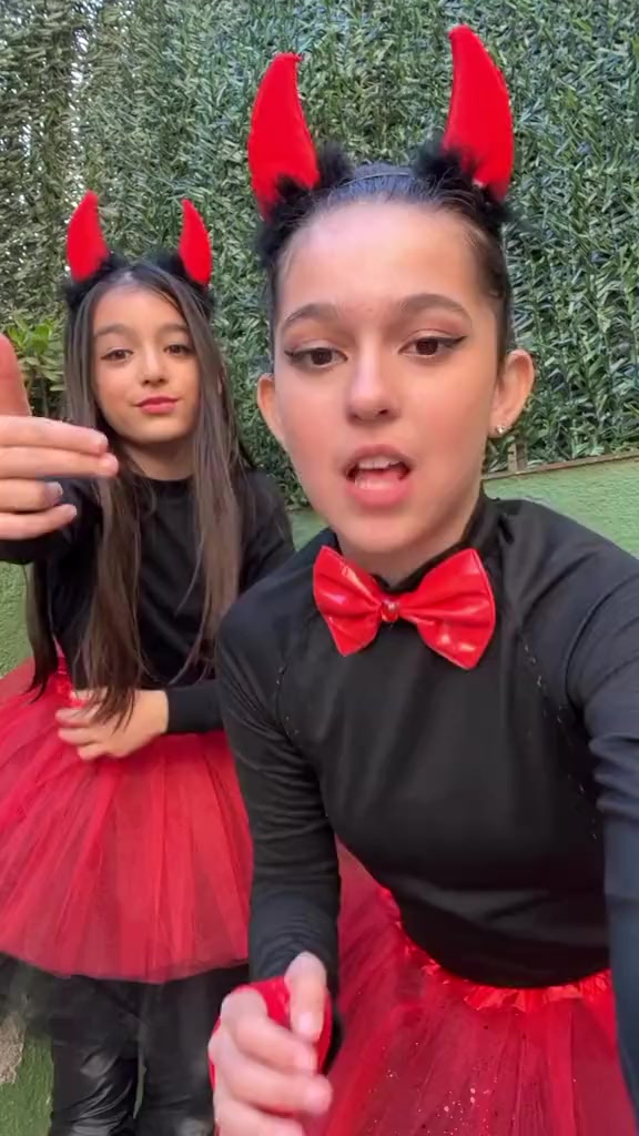 @abriliker_family