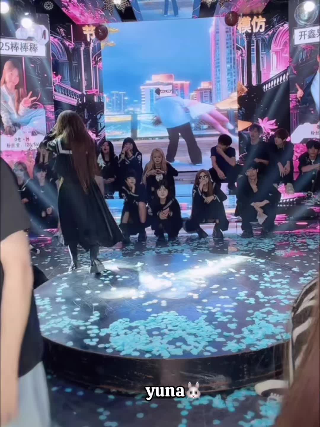 @𝕪𝕦𝕟𝕒👑