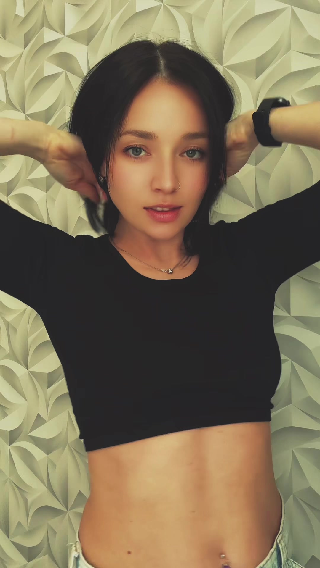@𝐓𝐫𝐨𝐩𝐢c𝐚𝐧𝐚