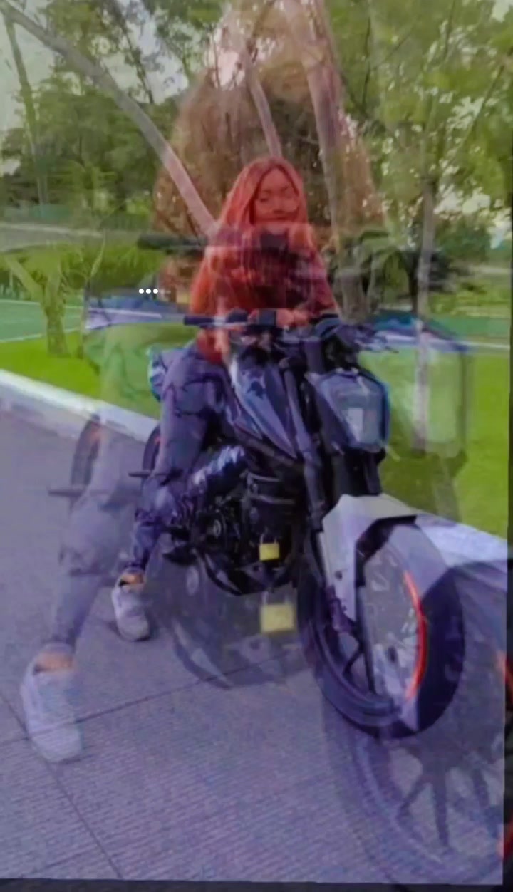@๐๐ฌ๐ก๐ฅ๐๐ฒ_๐๐จ๐ง๐ณ๐๐ฅ๐๐ณ†