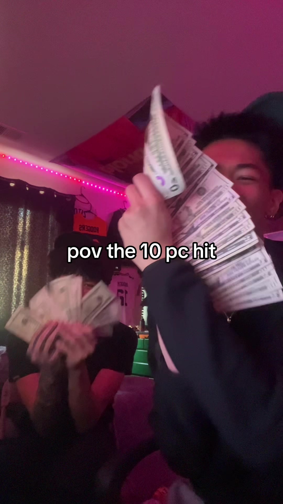 @Mj