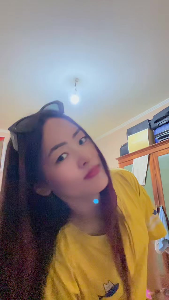 @Kiss Hang cHHeten HyOLmO