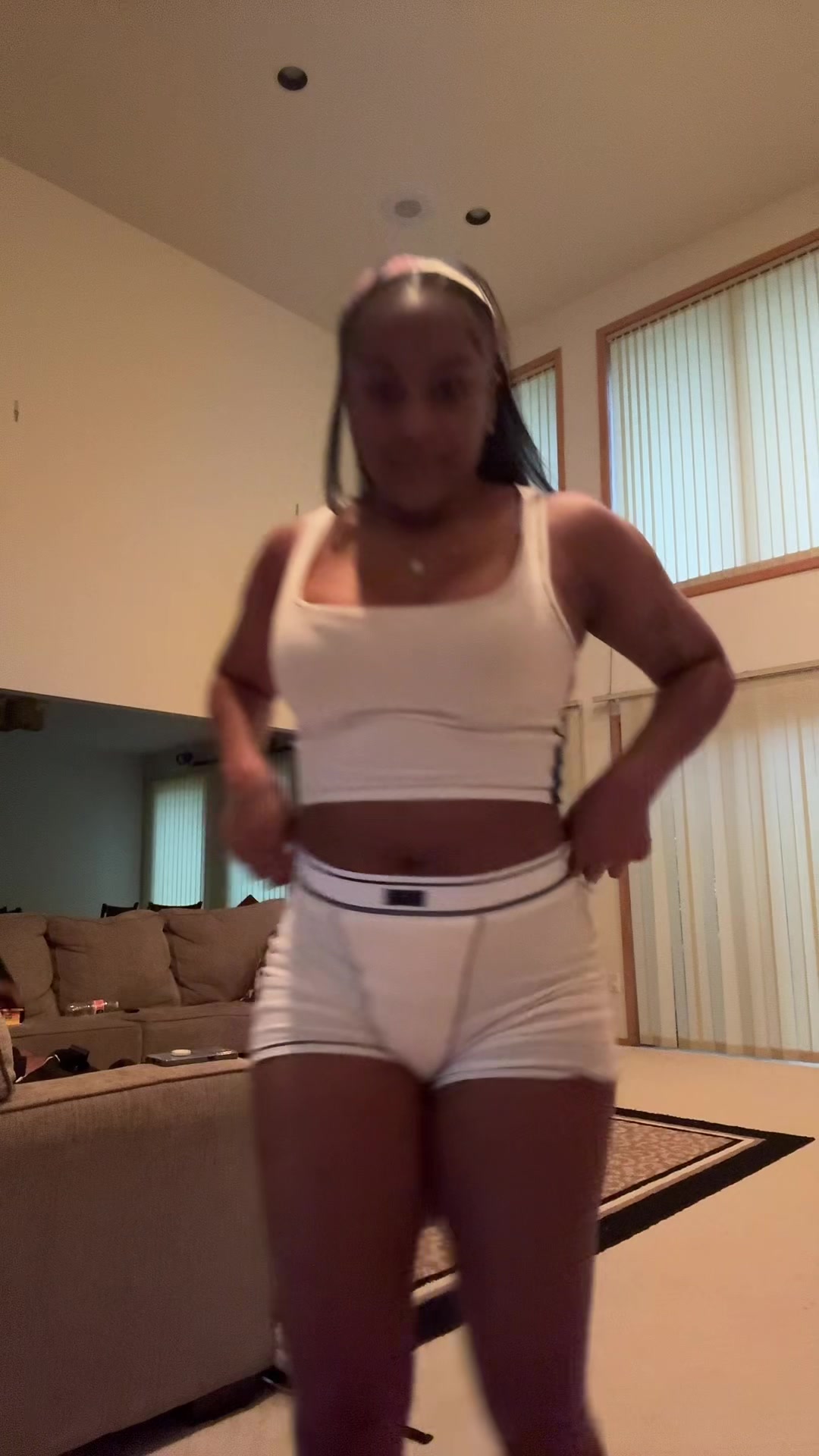 @Asian_terri