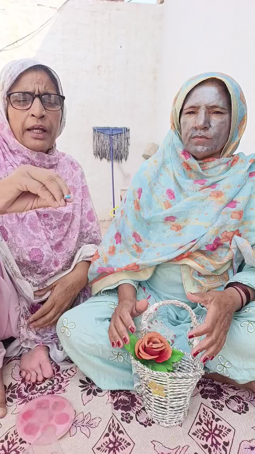 @HappyDesiFamily