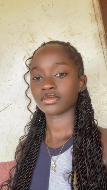 @Esther🥹🤎