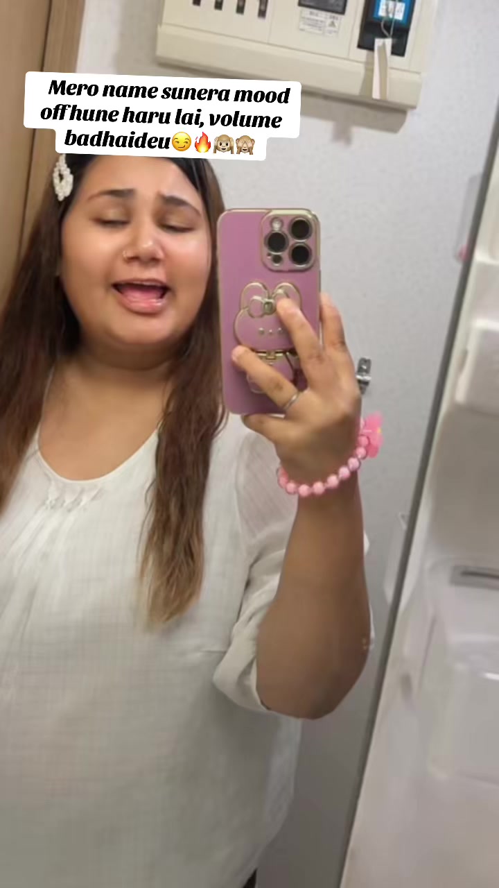 @Aastha Kandel 🖤👀🖤