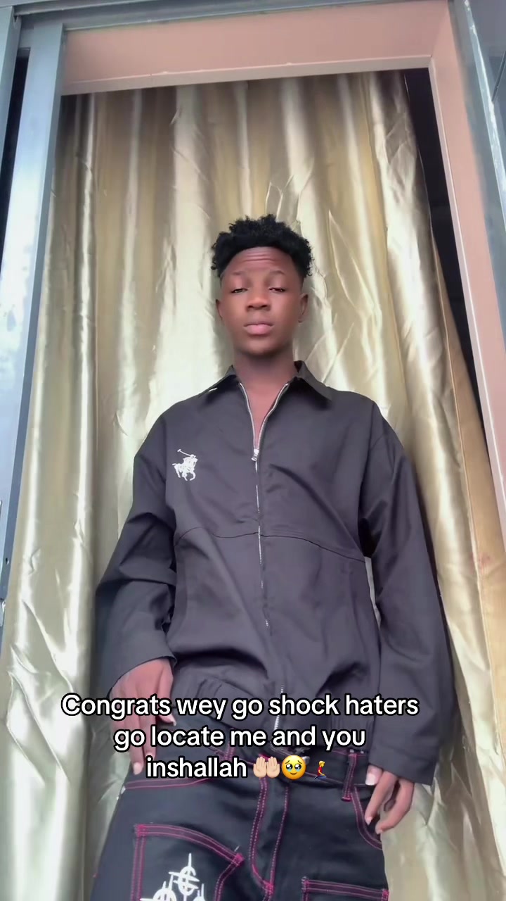 @ENIOLA 🪖💚🧃
