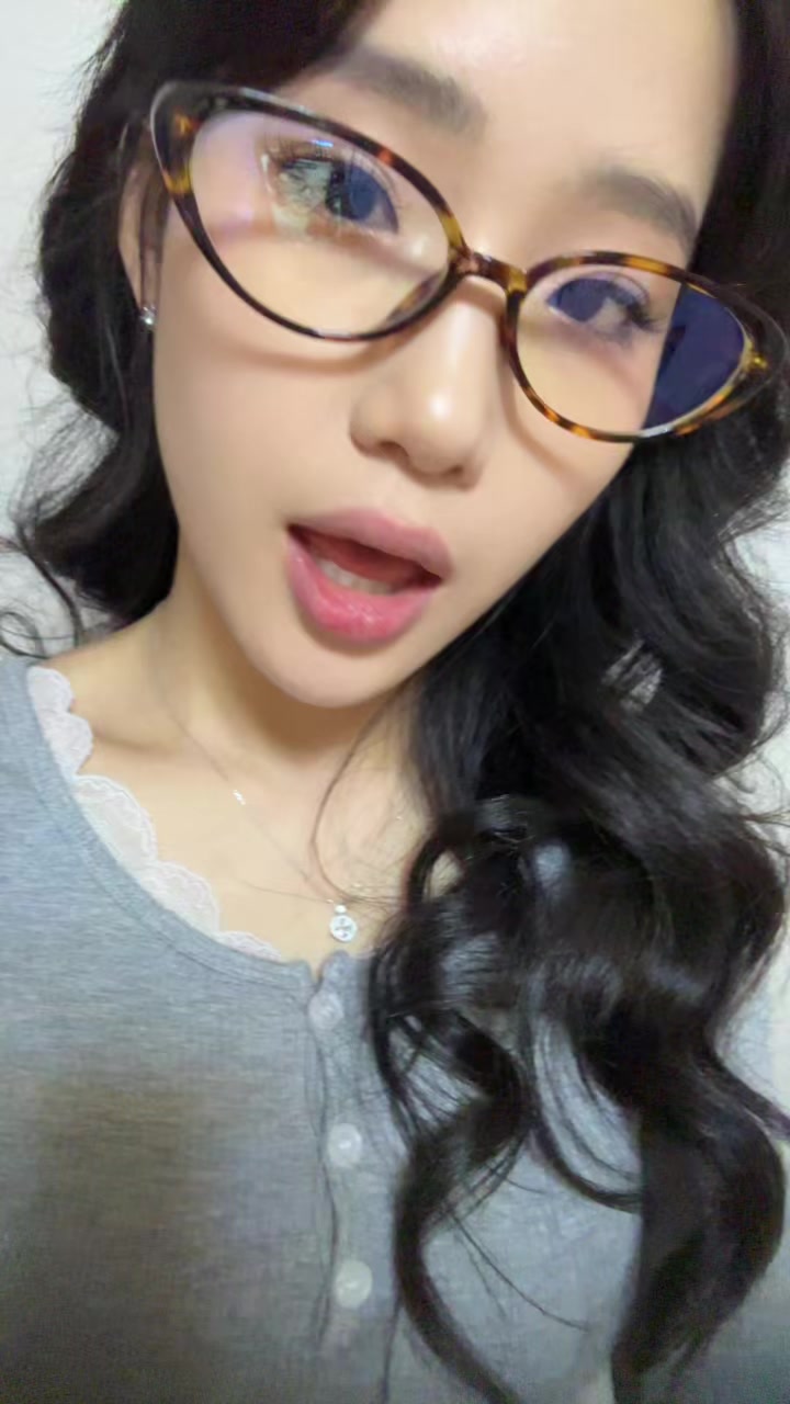 @Erkhsaran__