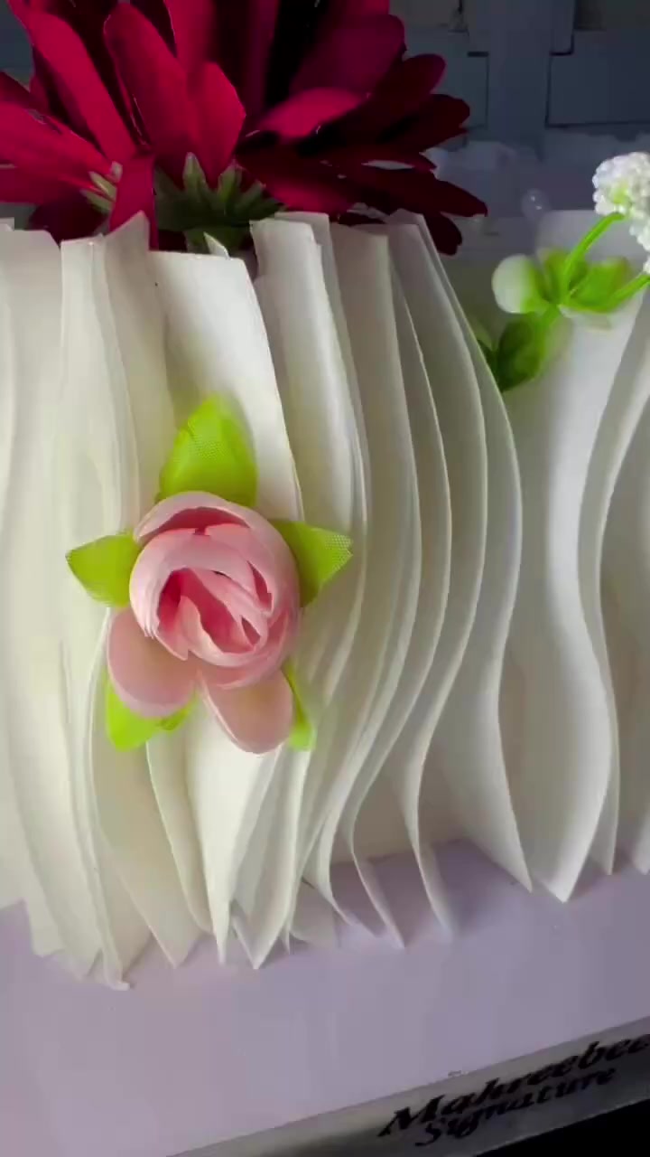 @mbs_cakes_pastries