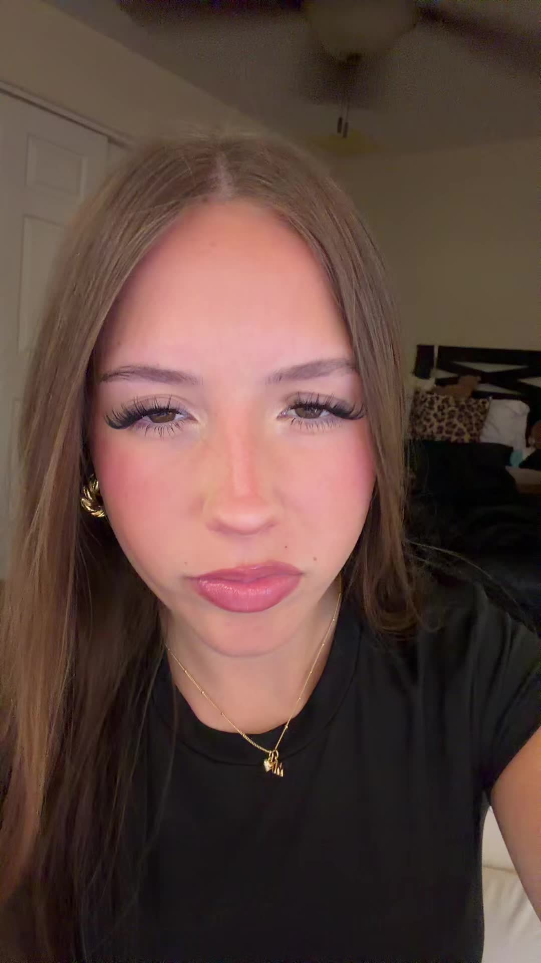 @…