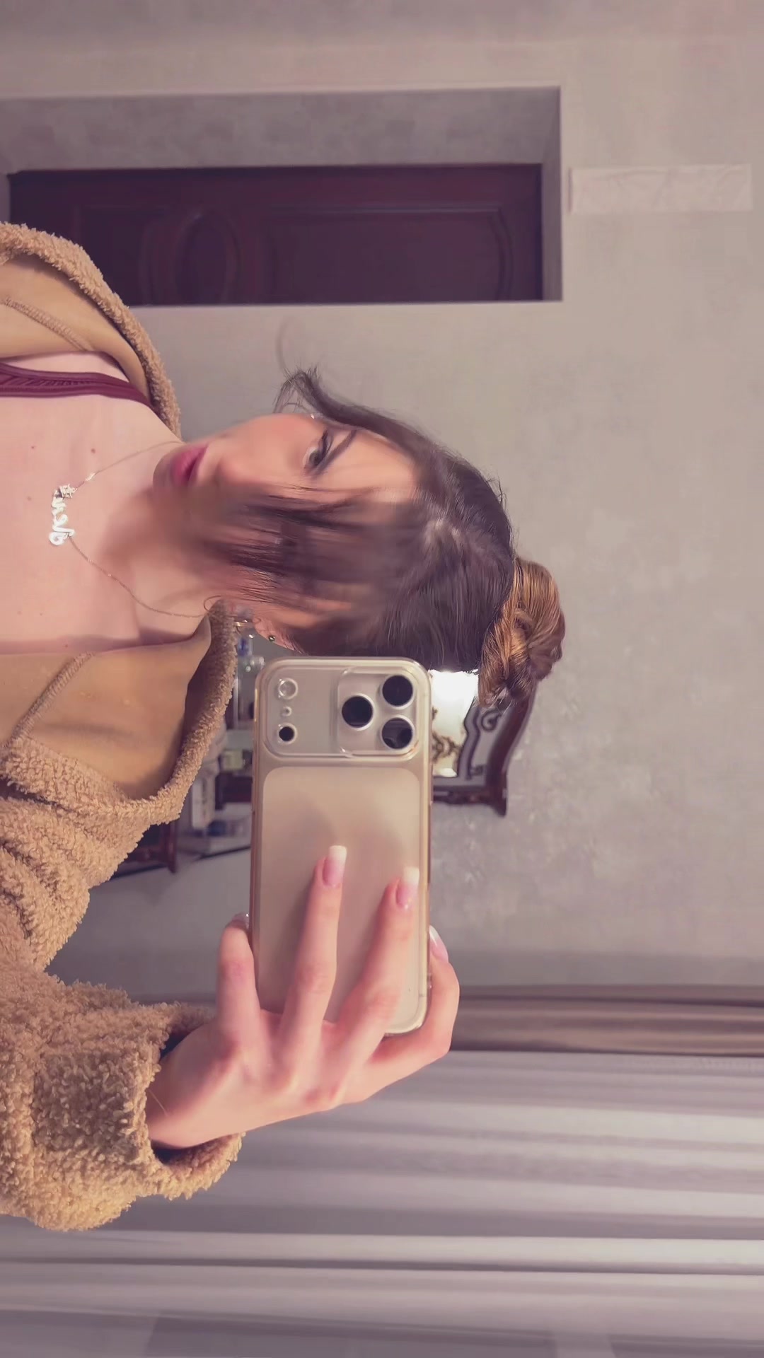 @helenlavie_