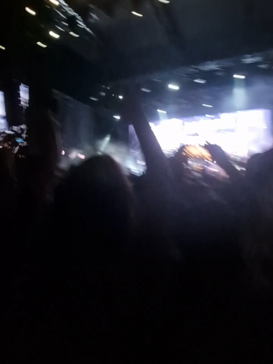 @Mary._.y