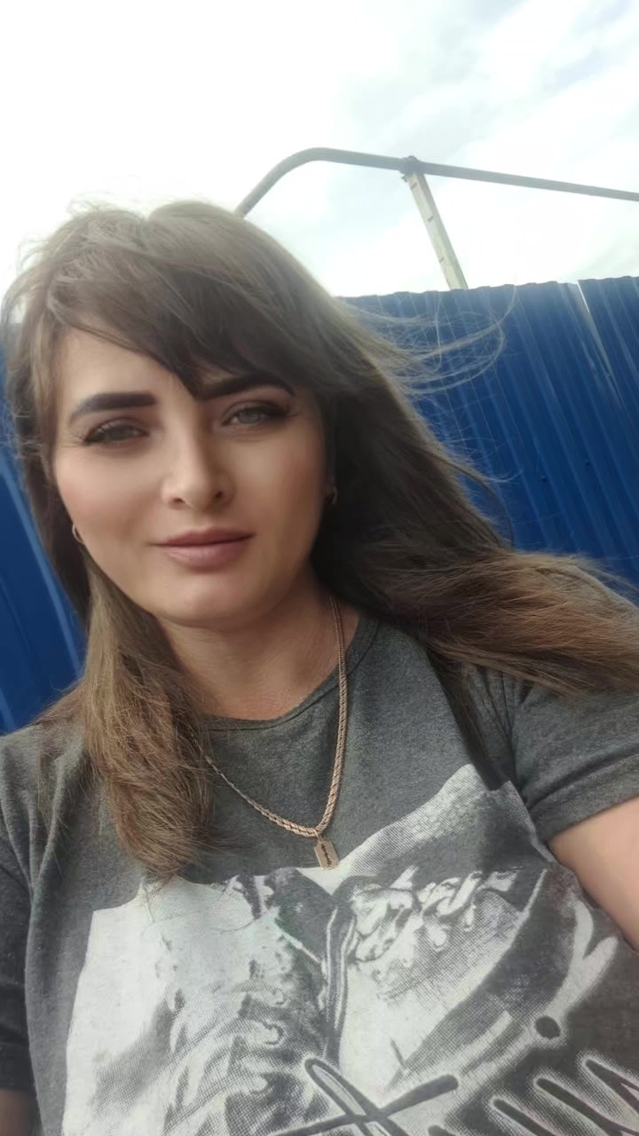 @Девчуля