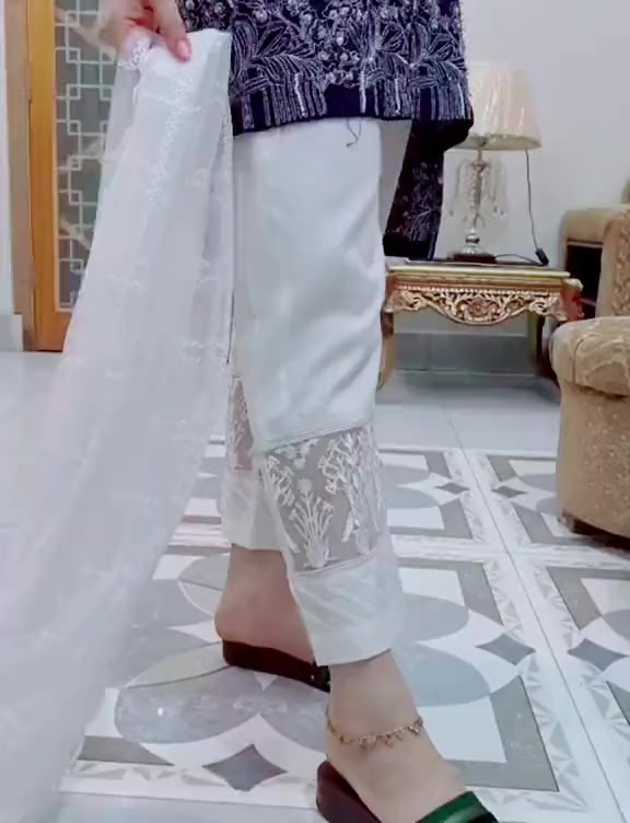 @Cute pathani