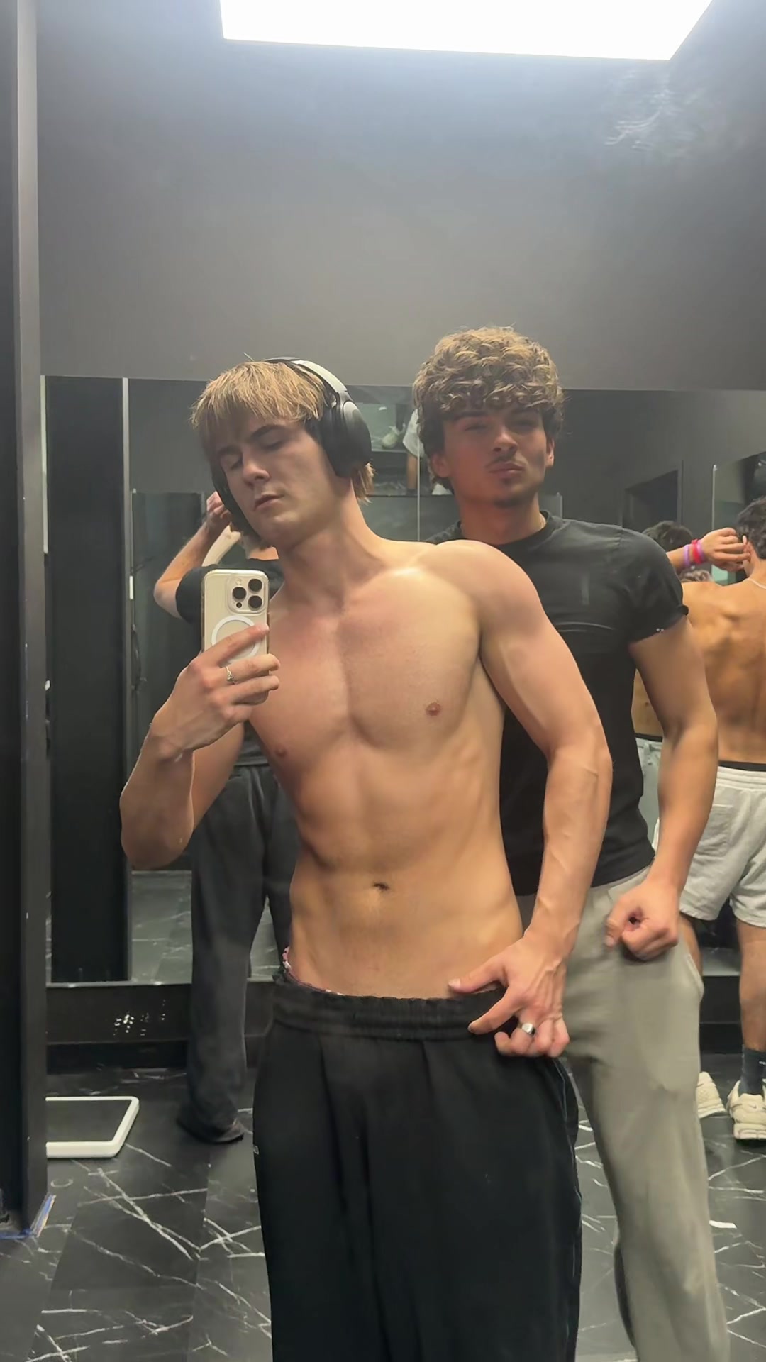 @kiwi.psl