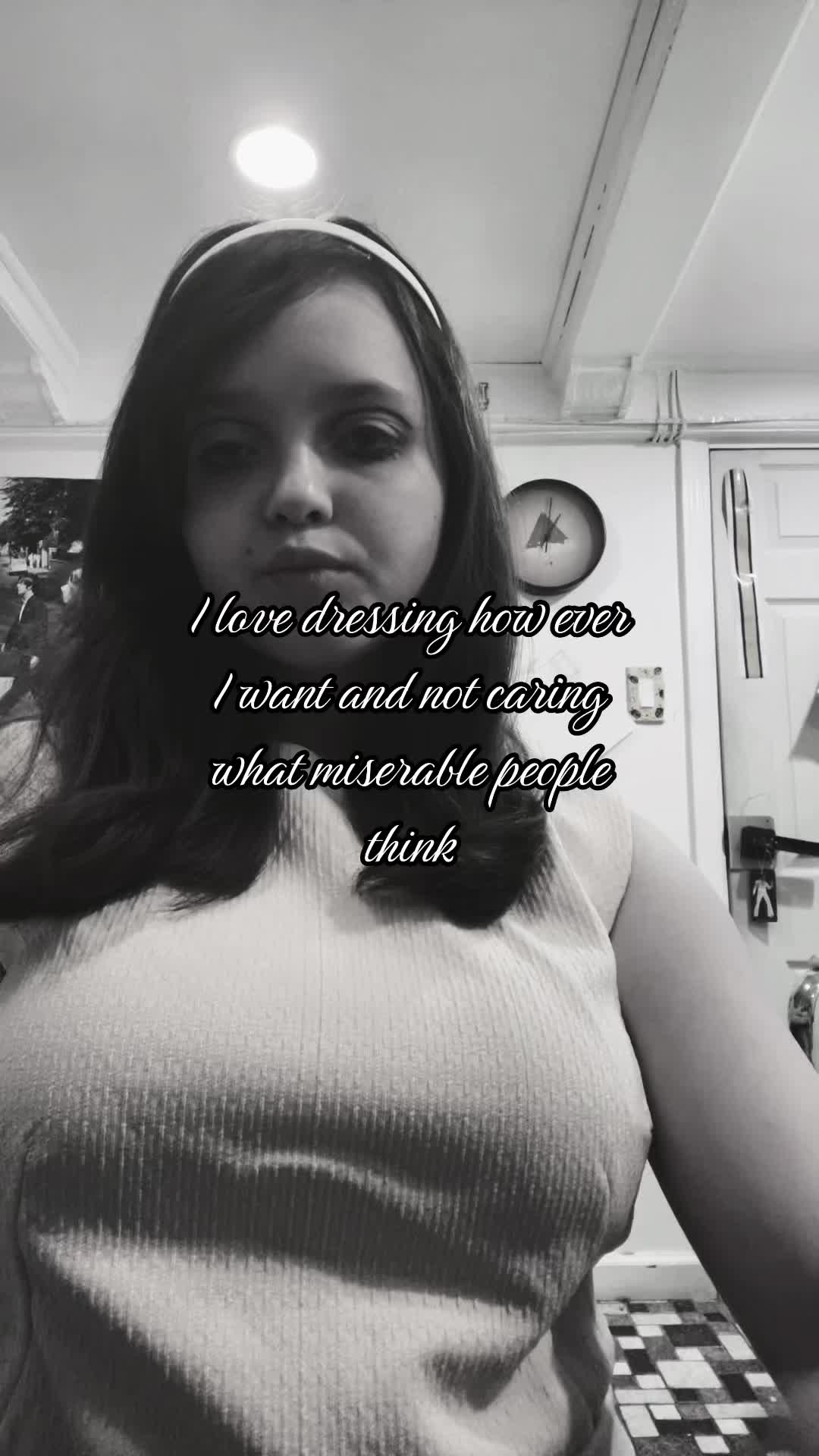 @🪲𝓋𝒾𝒸𝓉ℴ𝓇𝒾𝒶𓆣(go to him)