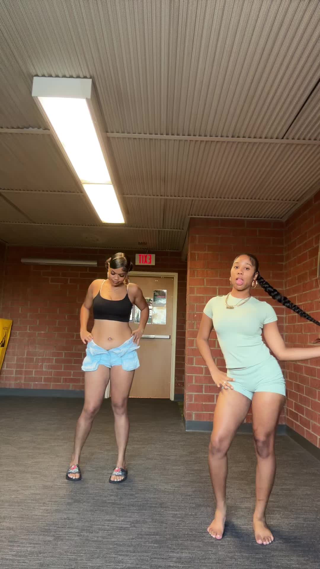 @noniiigirlll_