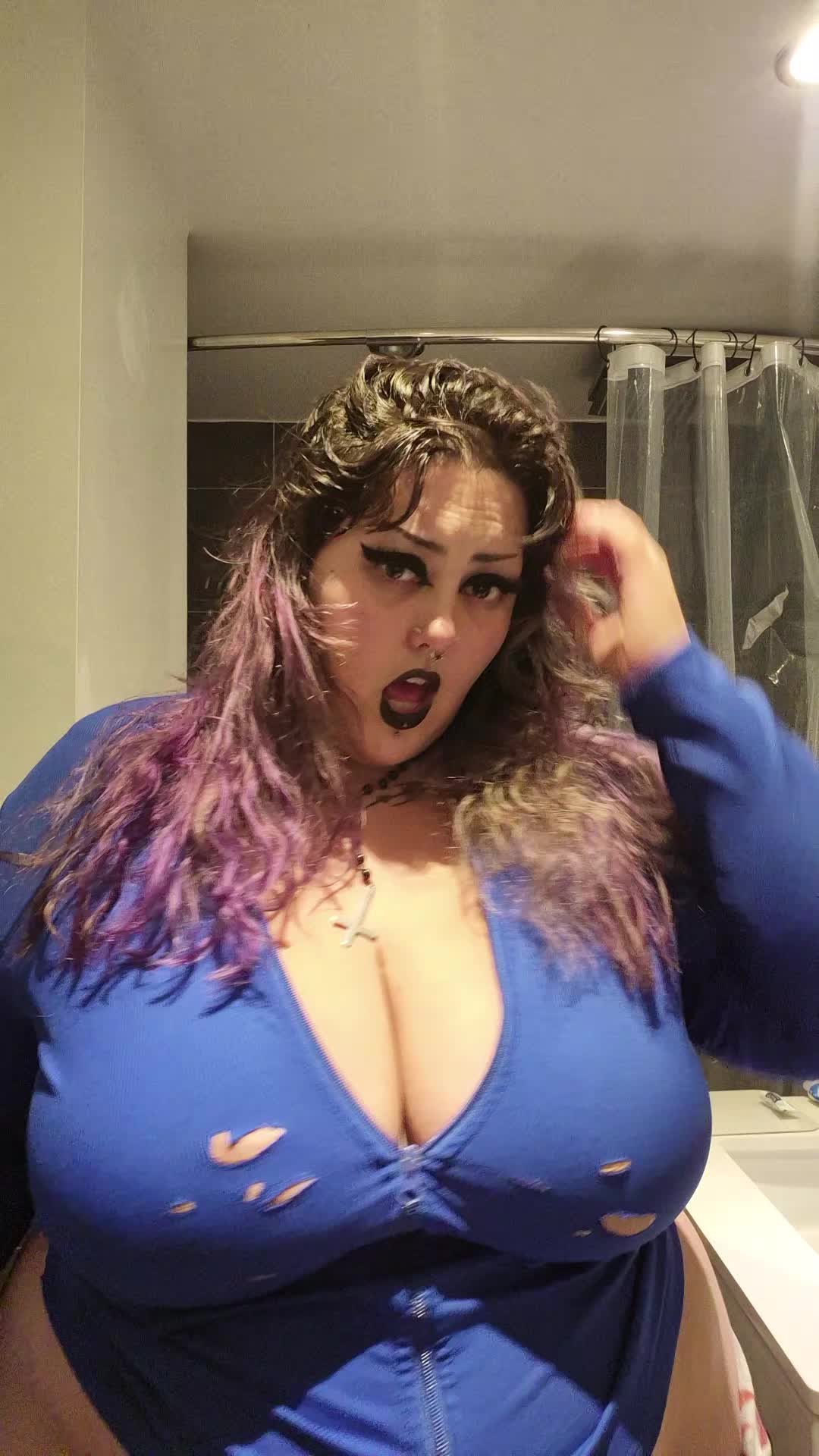 @Goth Baby 🖤🦇
