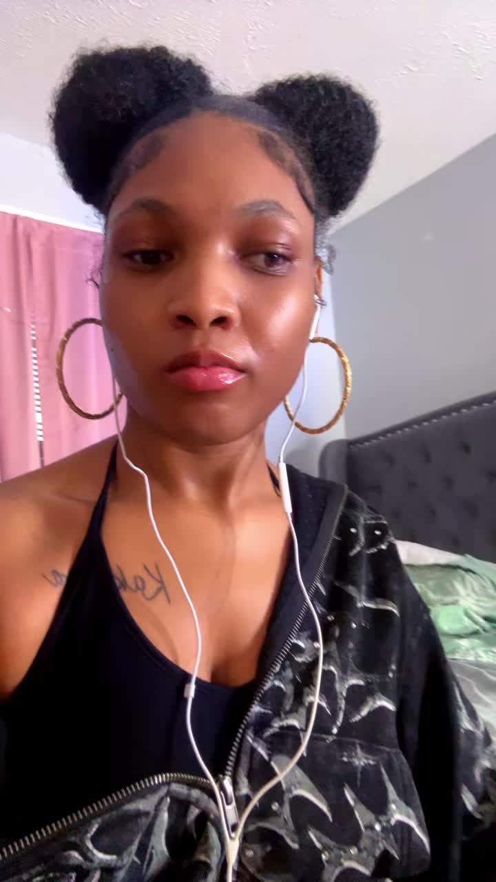 @Lia. Da🎶322