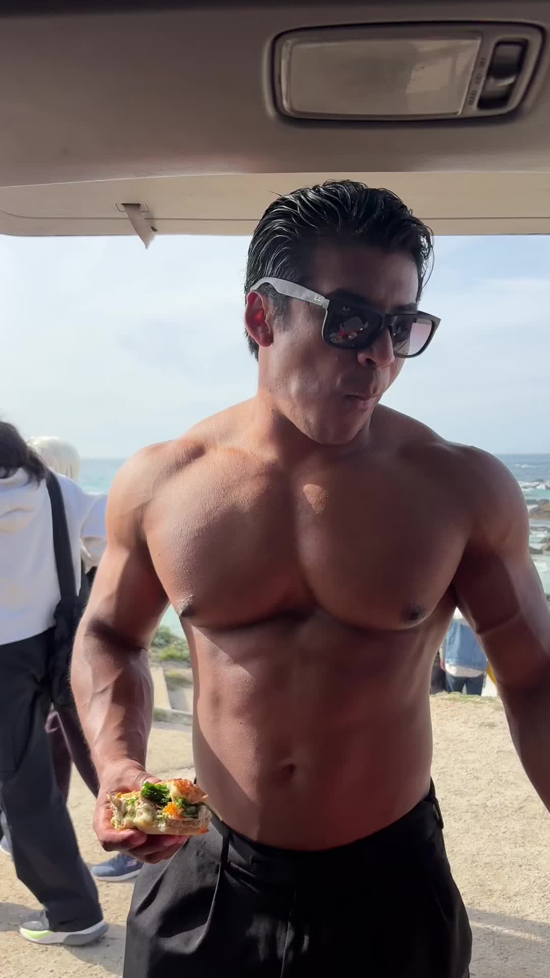 @damianiszn