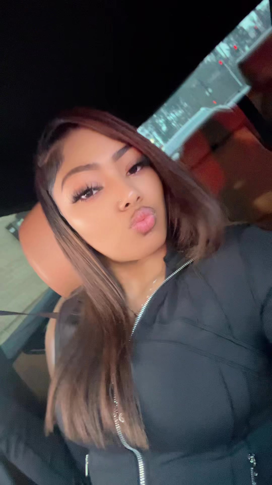 @Angelina🦋