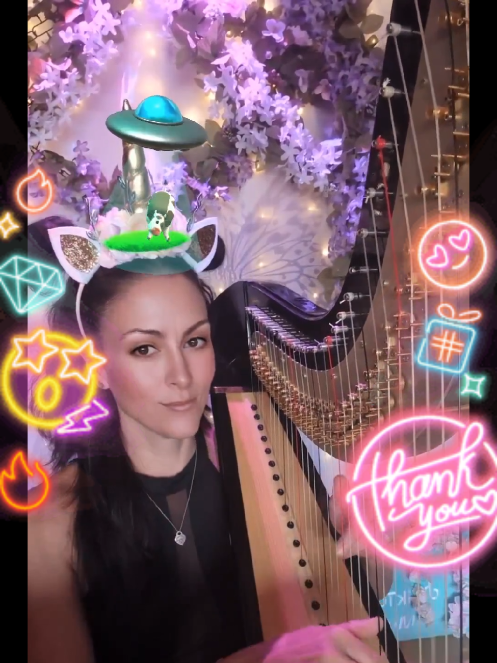 @hillarytheharpist
