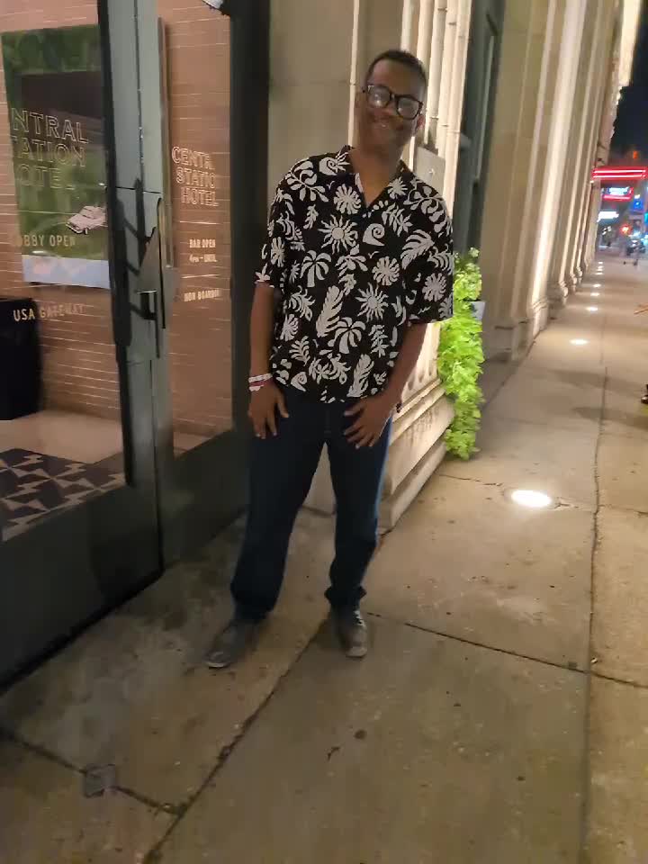 @Jowahorncomedy