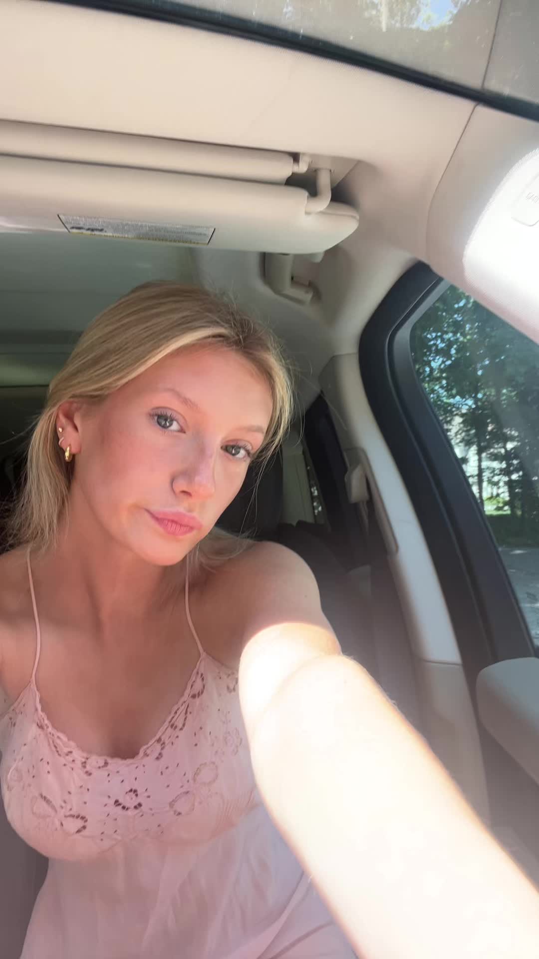 @unawhite