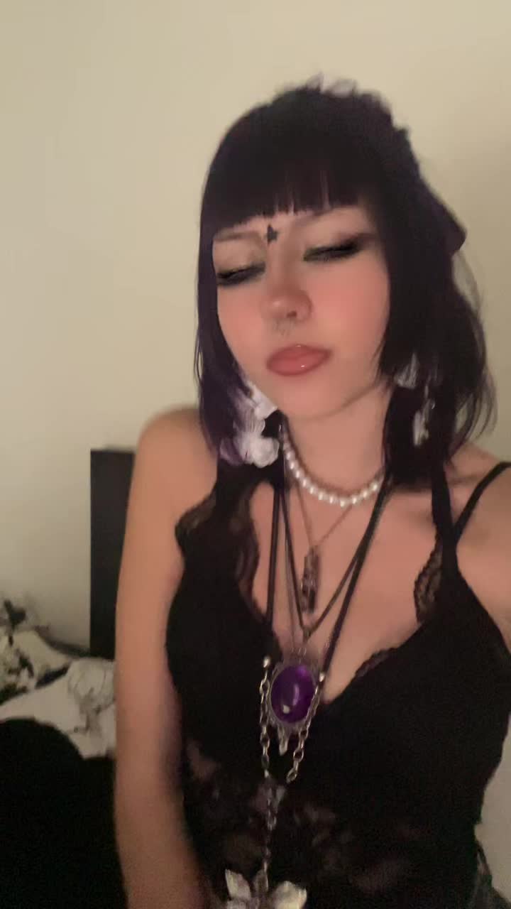 @🔮🎀✮ℬ𝑒𝑒✮🎀🔮